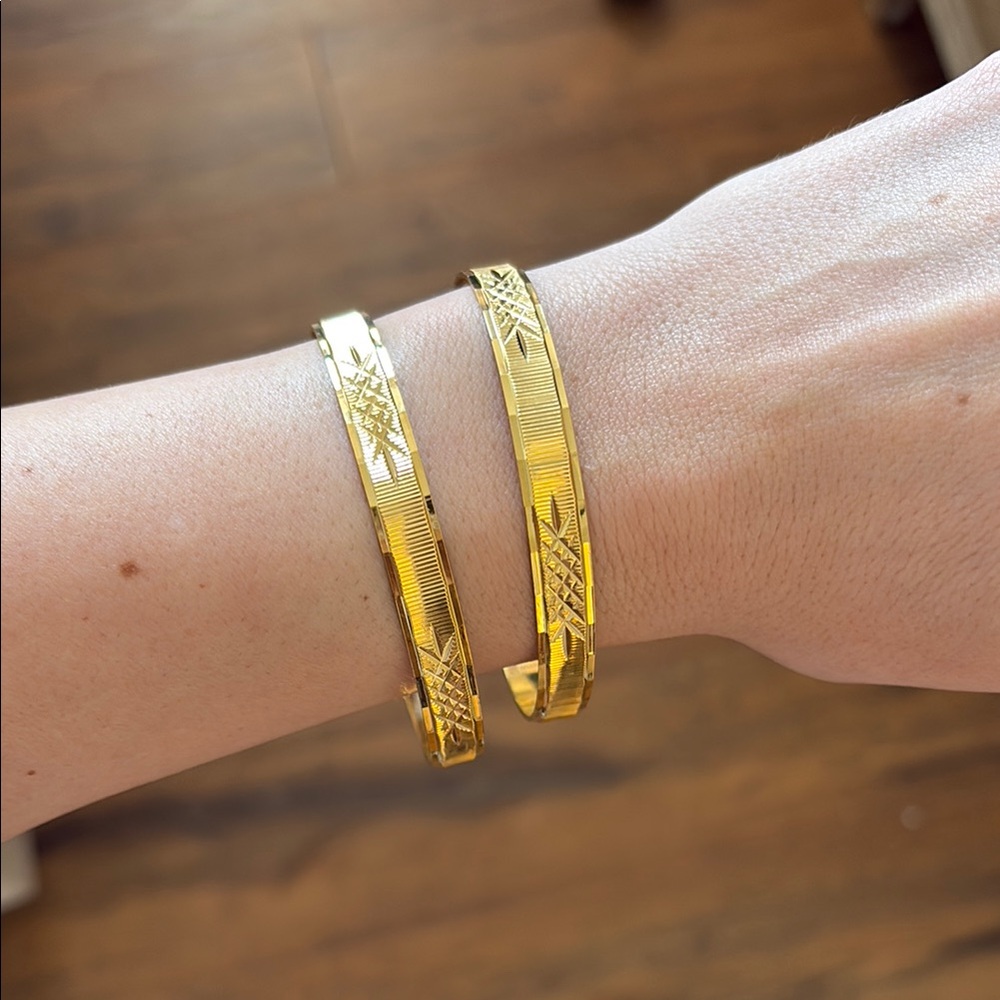 Elegant Gold Bangle Set